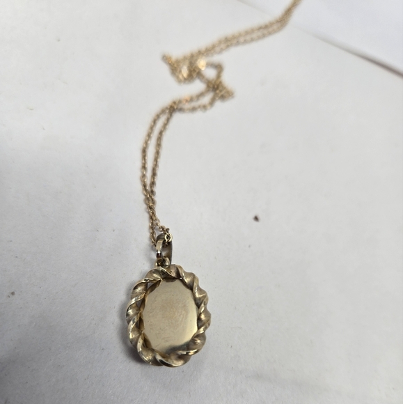 Krementz Womens Vtg Jade Stone Pendant & Screw Earrings Set Gold Tone Timeless - Picture 4 of 10